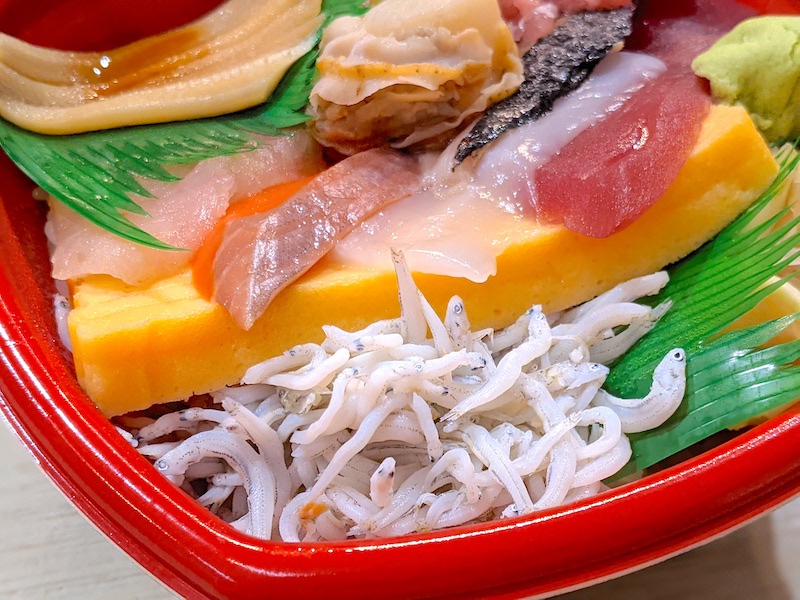 【海鮮丼】普段頼んでいる丼丸を見せ合う日【サーモンネギトロ丼】 | オモコロブロス!