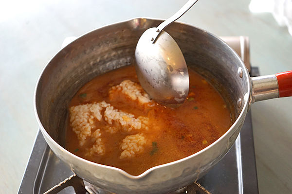 辛辛魚のスープで雑炊を作るとめちゃくちゃ辛くなる オモコロブロス